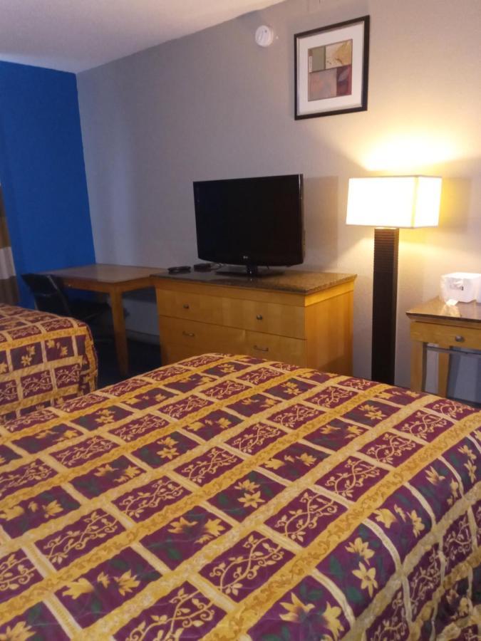 Travel Inn Уинтър Хевън Екстериор снимка